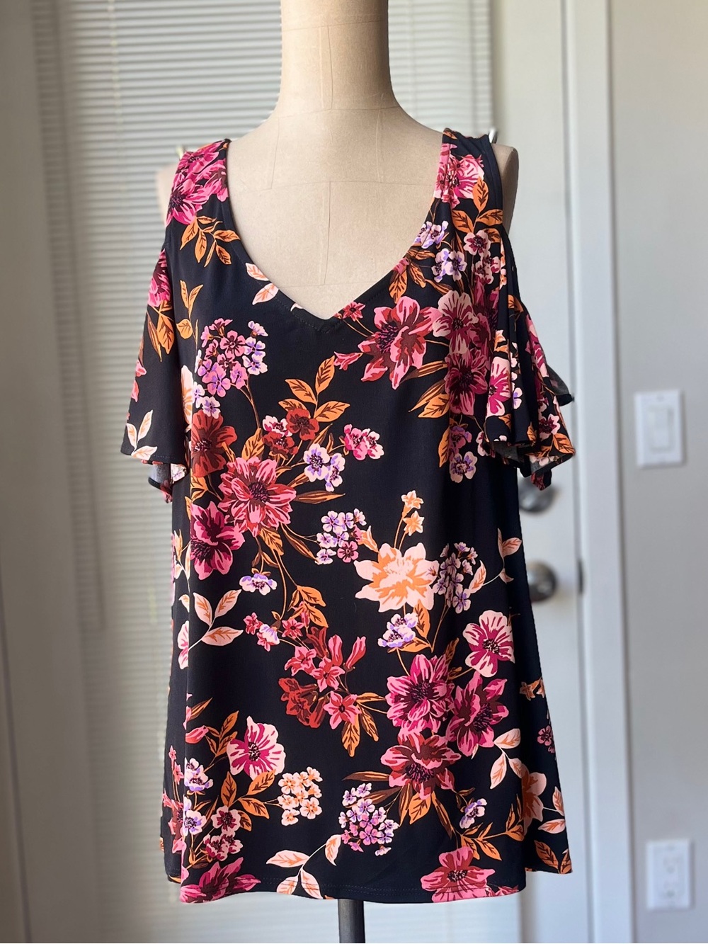 Chaus Black Cold-Shoulder V-Neck Blouse Pink & Orange Floral Print Made in USA